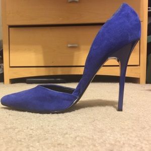 Blue Steve Madden Pumps!