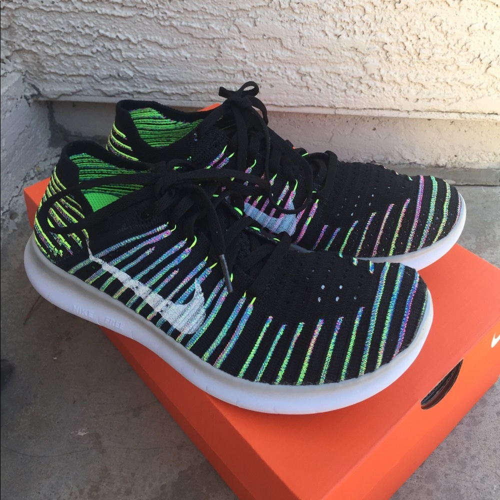 Nike Free RN Flyknit - Picture 2 of 4
