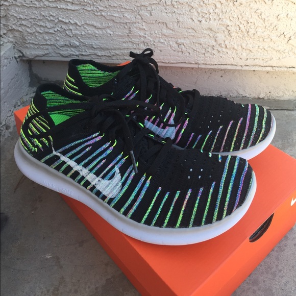 Nike Free RN Flyknit - Picture 2 of 4