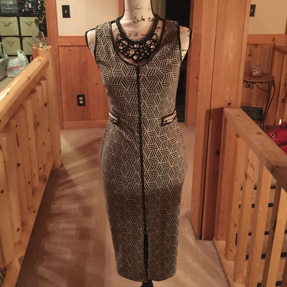 Zip up A-line dress boutique size M