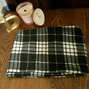 NWOT Chic Neck Warmer