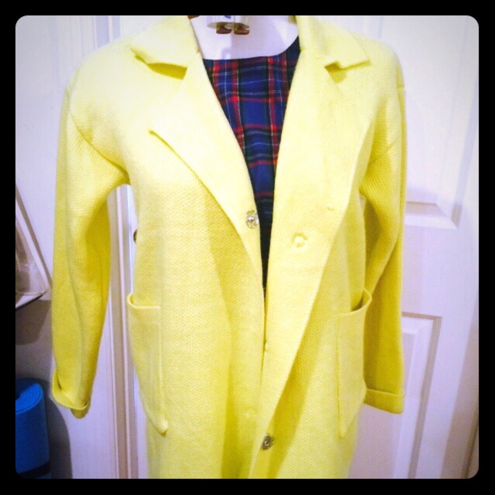Neo yellow coat