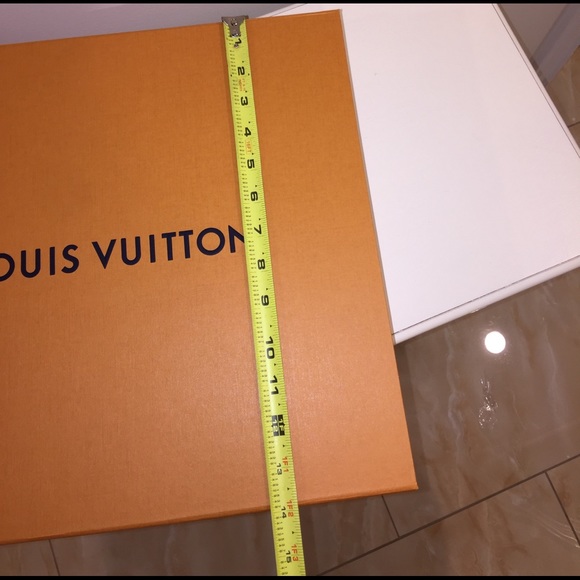 Louis Vuitton Box - Picture 5 of 7