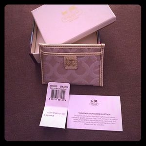 Coach ID Wallet
