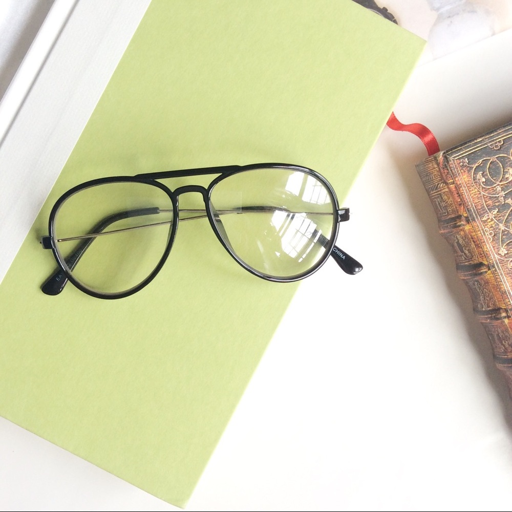 Clear glasses aviator frame black