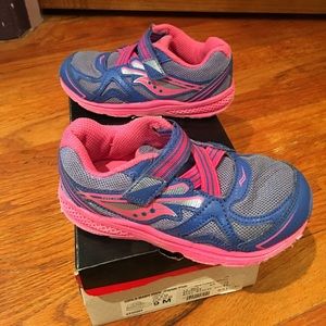 Toddler girls used Saucony