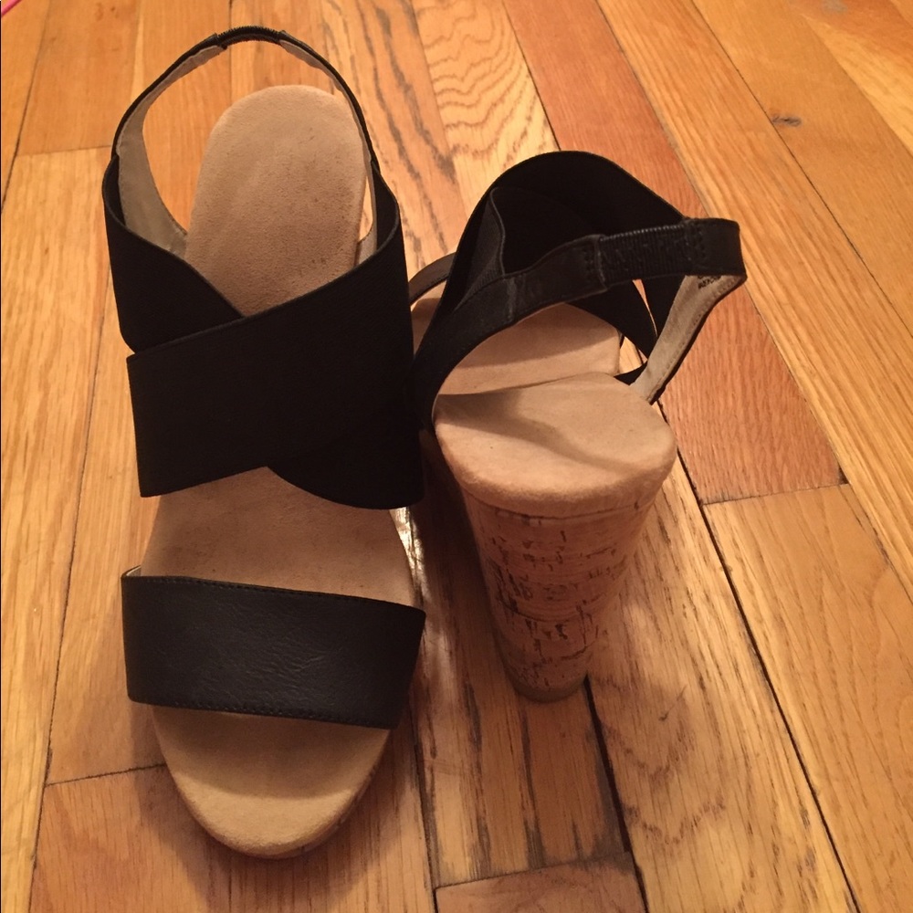 Black wedges size 8w