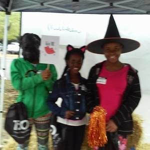 Meet your Posher, Annette