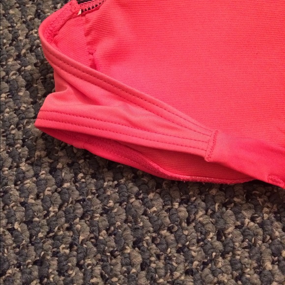 Volcom bikini - Picture 4 of 5