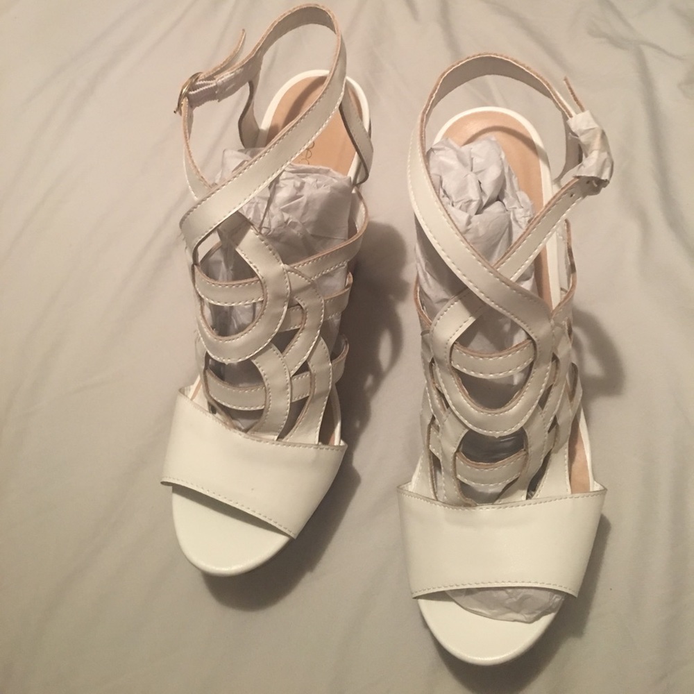 Shoedazzle Paisley Wedges
