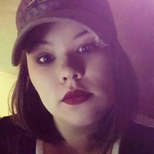 Meet your Posher, Leanna