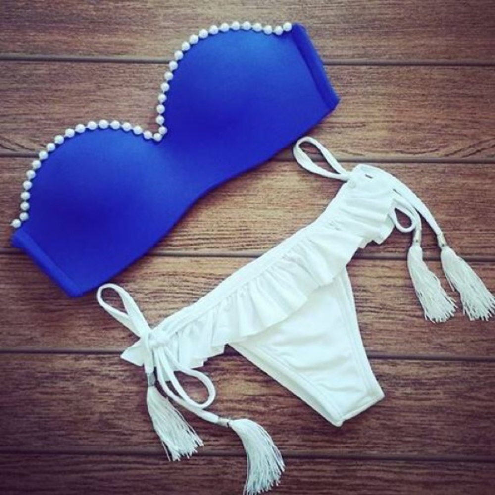 CLOSET CLOSING❗️Blue & white bandeau bikini NWT