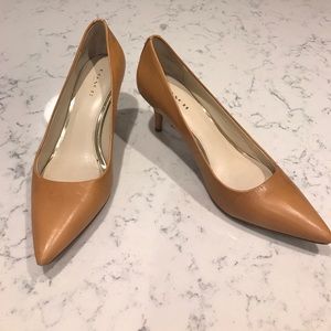 Coach low heeled pumps