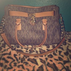 Micheal Kors purse