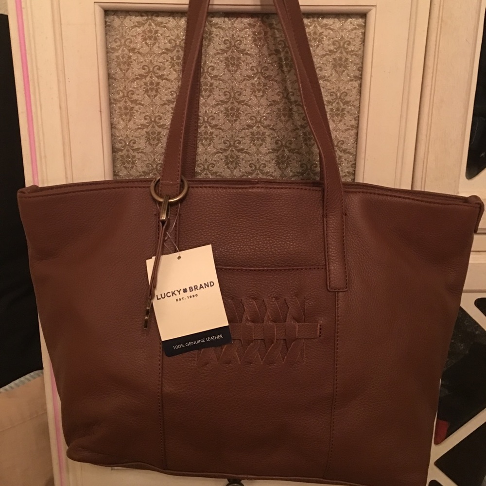Price Drop!! NWT Lucky Brand Purse 🍀