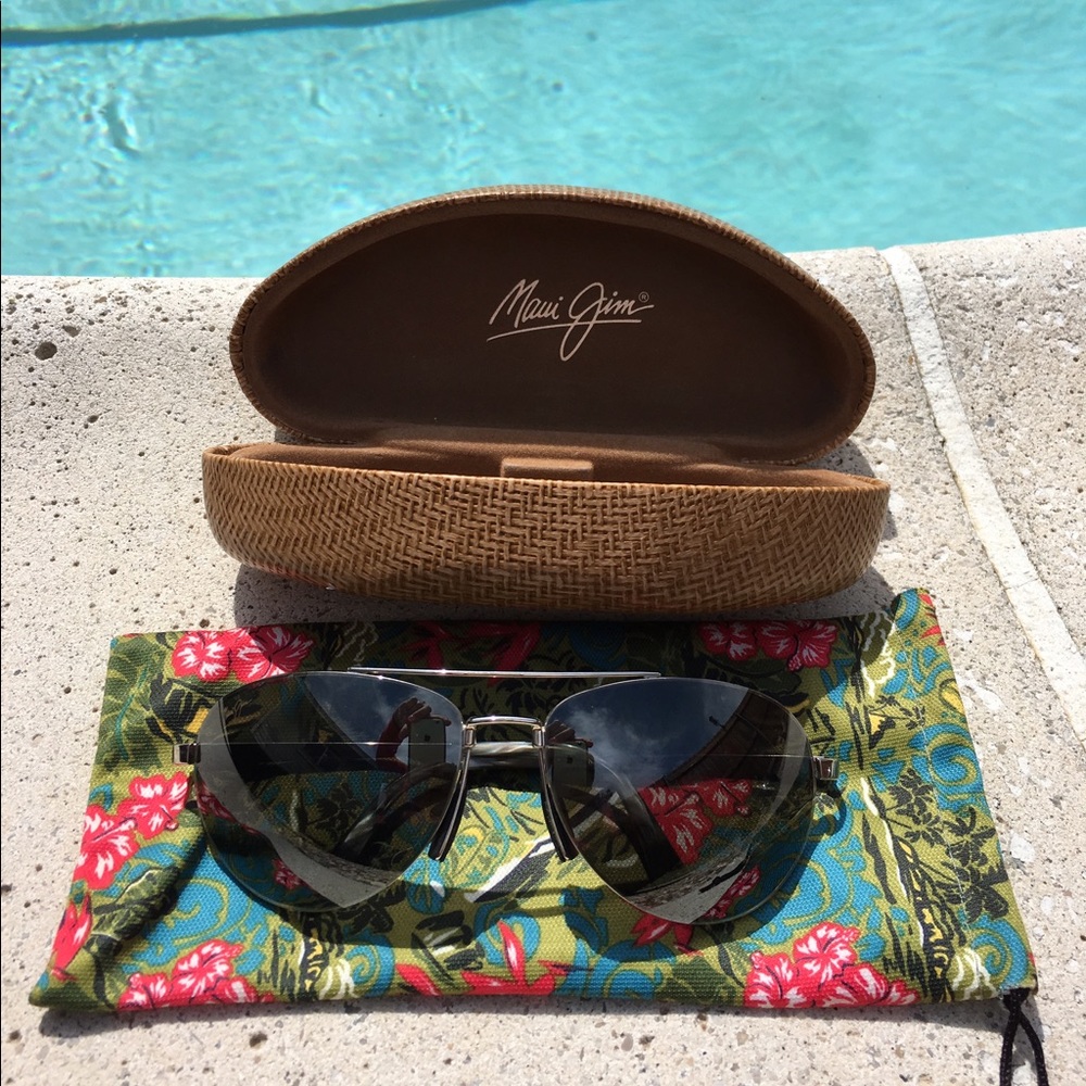 Maui Jim brand new sunglasses with case and bag