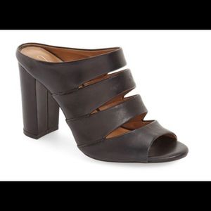 Brand New - Arturo Chiang - Lora Slip-On Mule