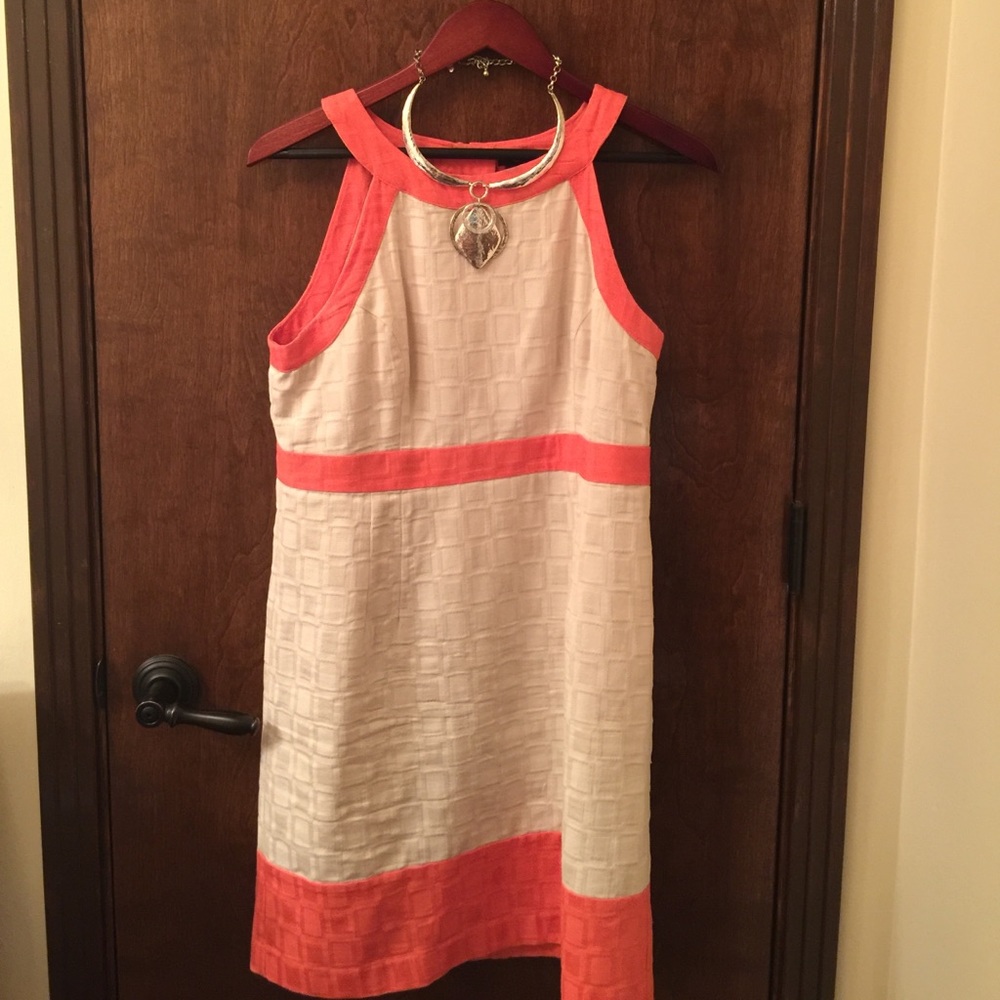 Sleeveless geometric dress