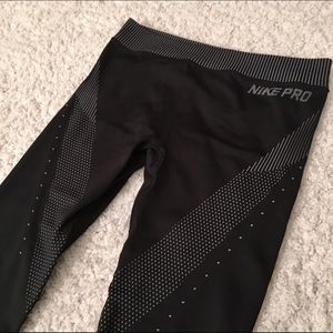 Nike Dri-Fit Capri Tights
