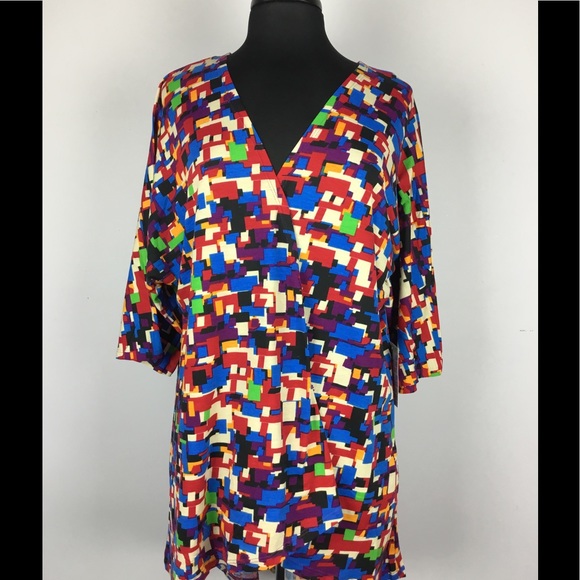 LuLaRoe Tops - Lularoe Lindsay