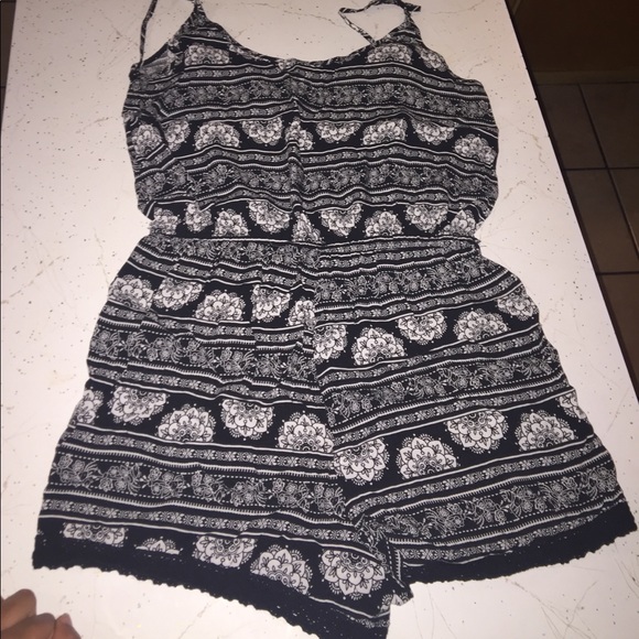 Romper - Picture 2 of 2
