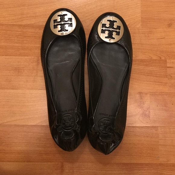 Flats - Picture 1 of 6