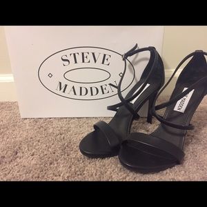 Steve Madden Feliz Black