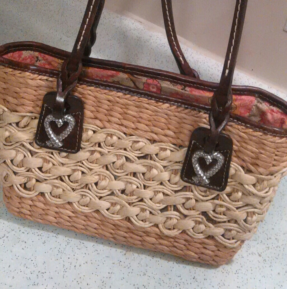 Adorable woven bag