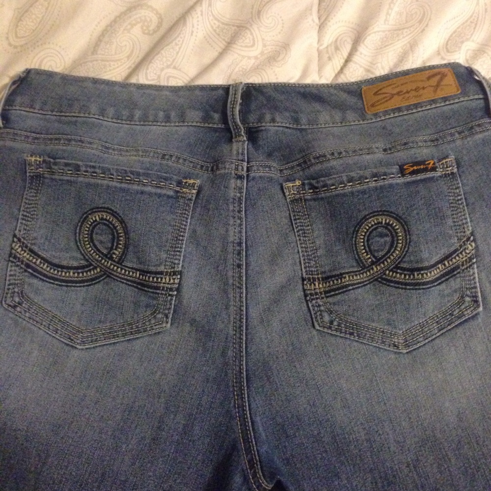 ❤️Seven 7 Brand capris size 14 stretchy easy fit❤️