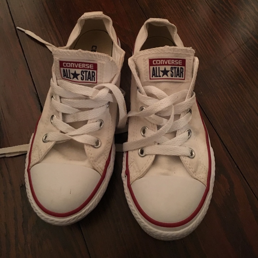 Girls converse white
