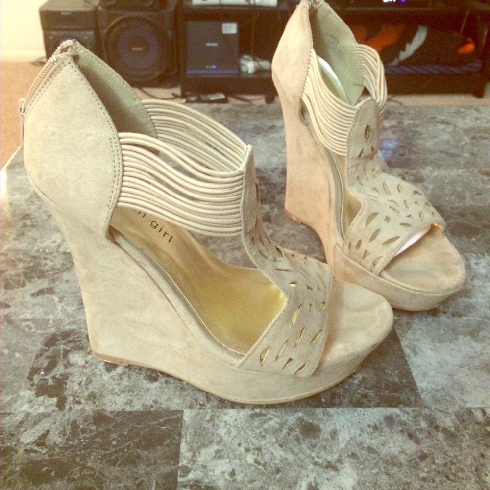 SOLD - Madden Girl Nude Wedges!