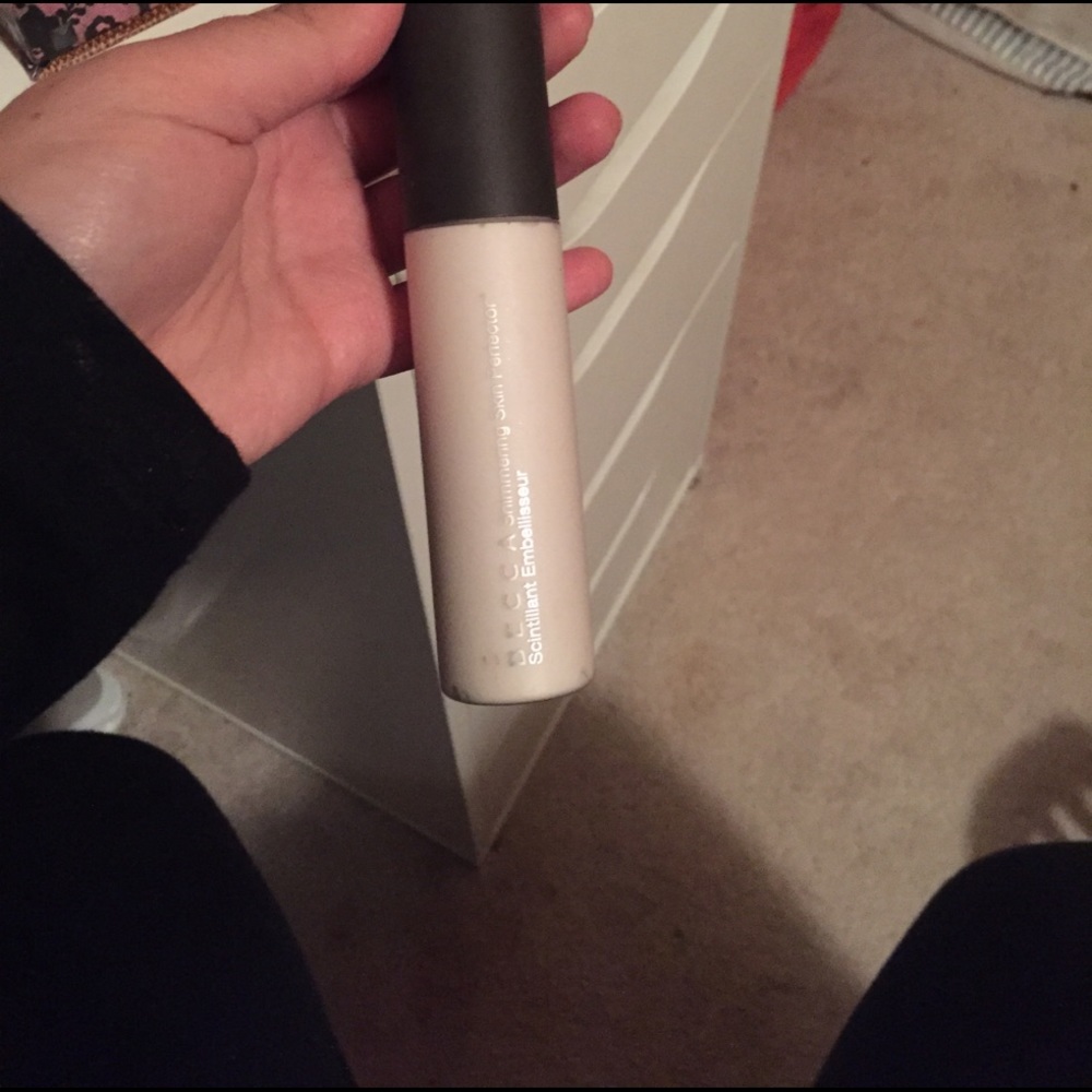 Becca highlight/primer in the shade perl