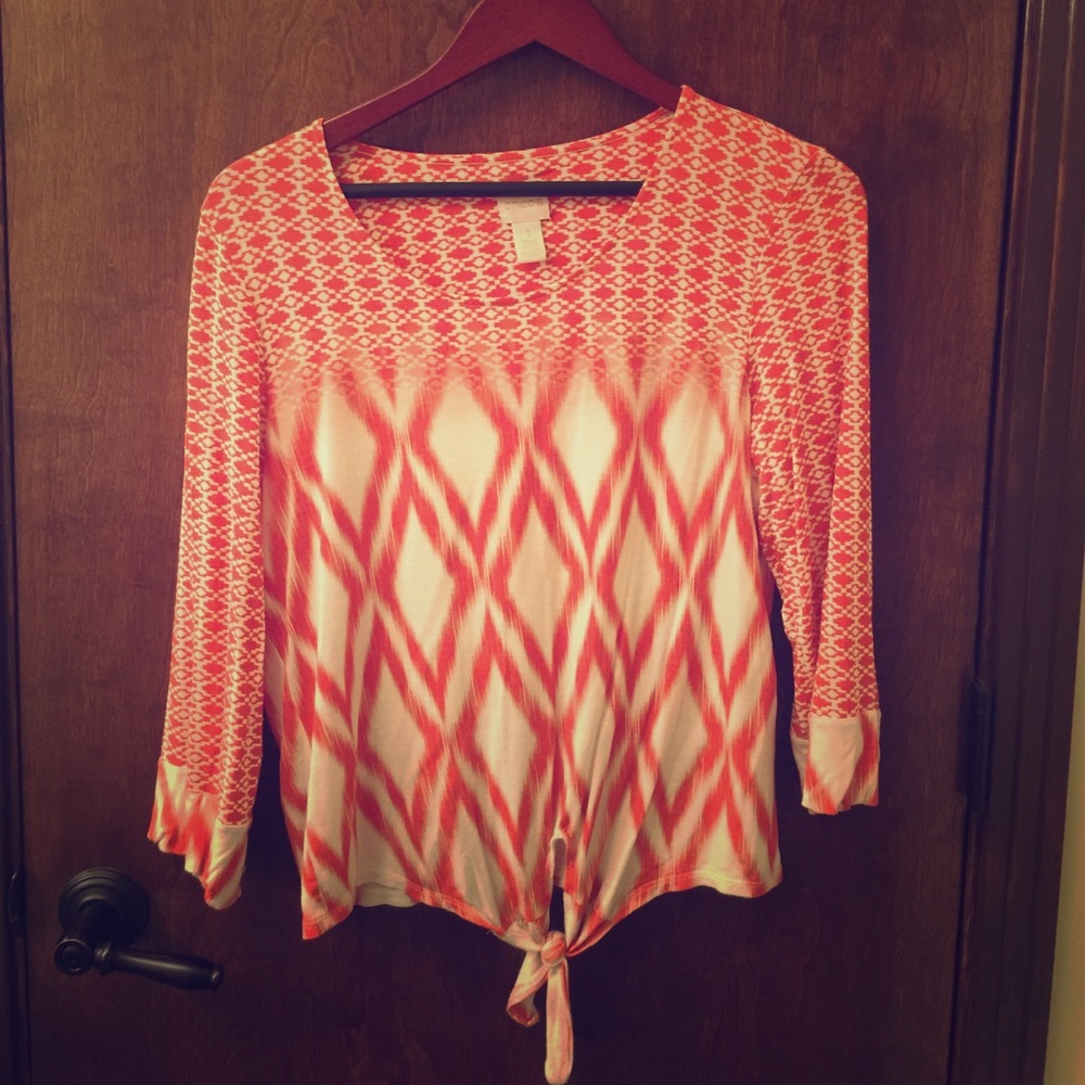 Geometric flair top