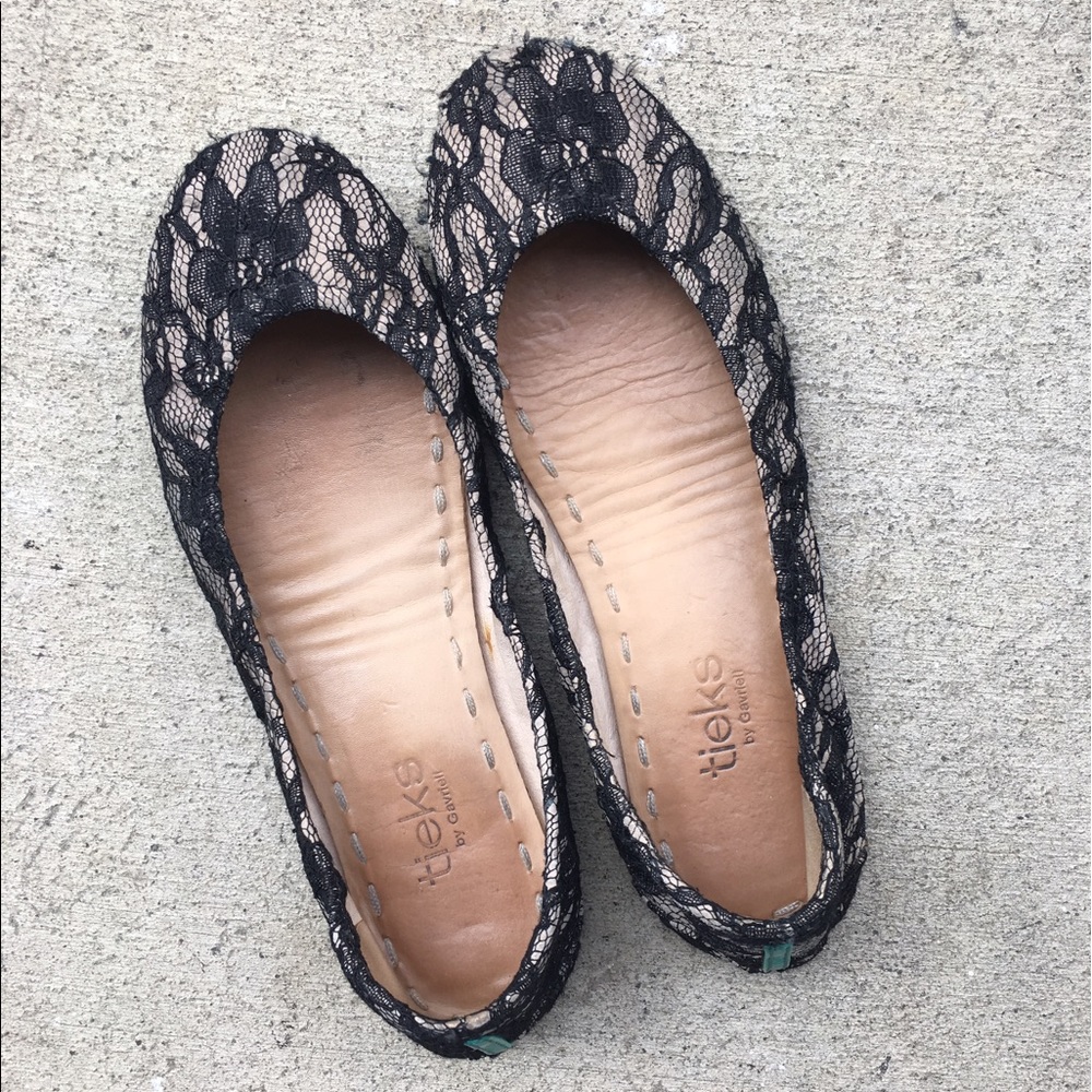 BLACK LACE TIEKS