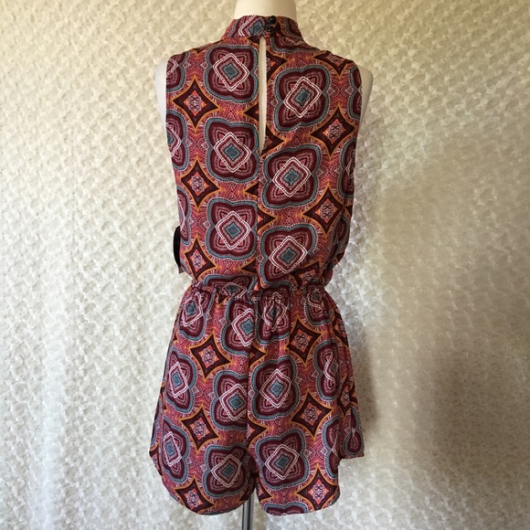 Floral Crochet-Trim Tie-Front Romper - Picture 3 of 6