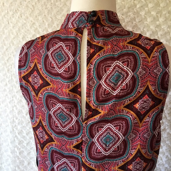 Floral Crochet-Trim Tie-Front Romper - Picture 4 of 6