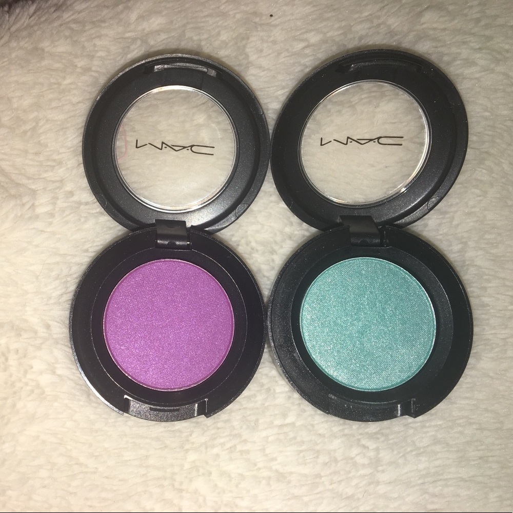 💜Two MAC sparkly eye shadows💙