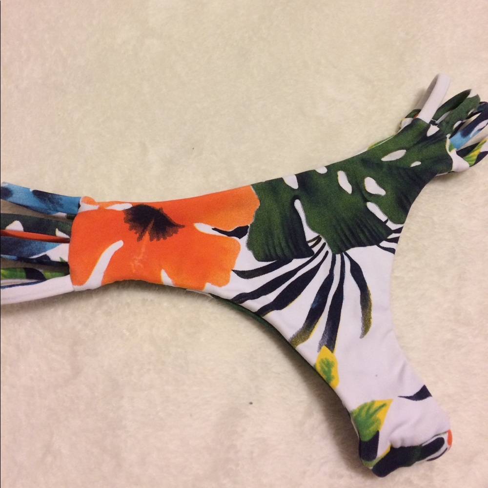 Midori bikini hibiscus honey bottoms