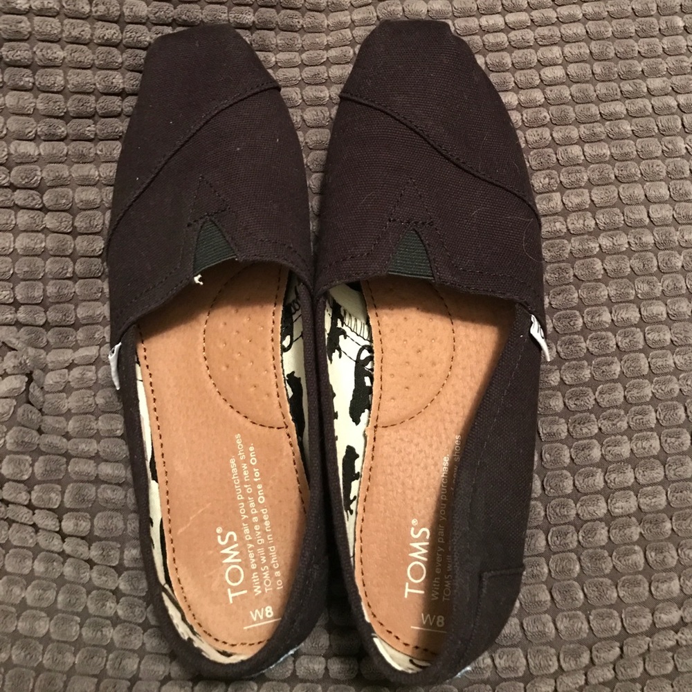 Practically Brand New Black Toms