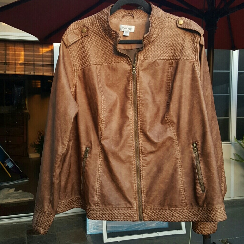 Avenue Jacket beautiful for the winter great detai