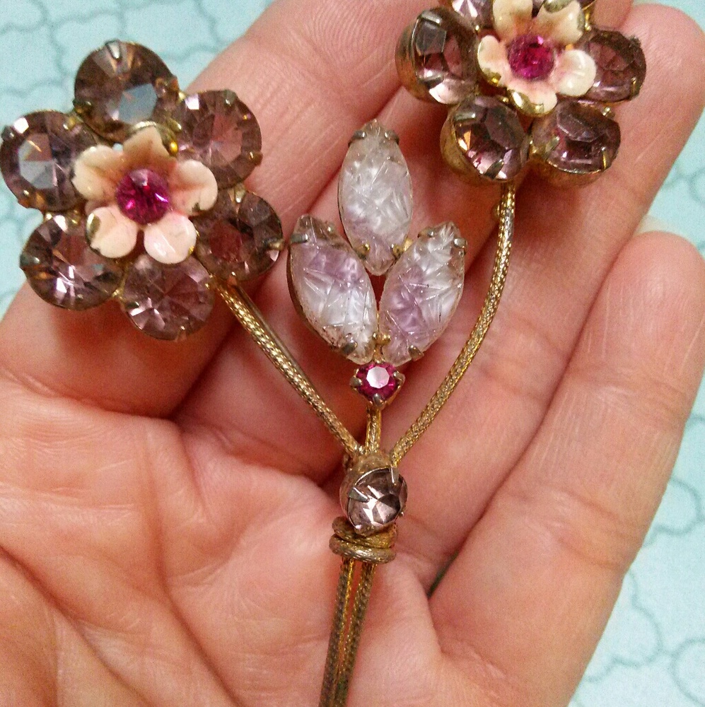 VINTAGE PIN