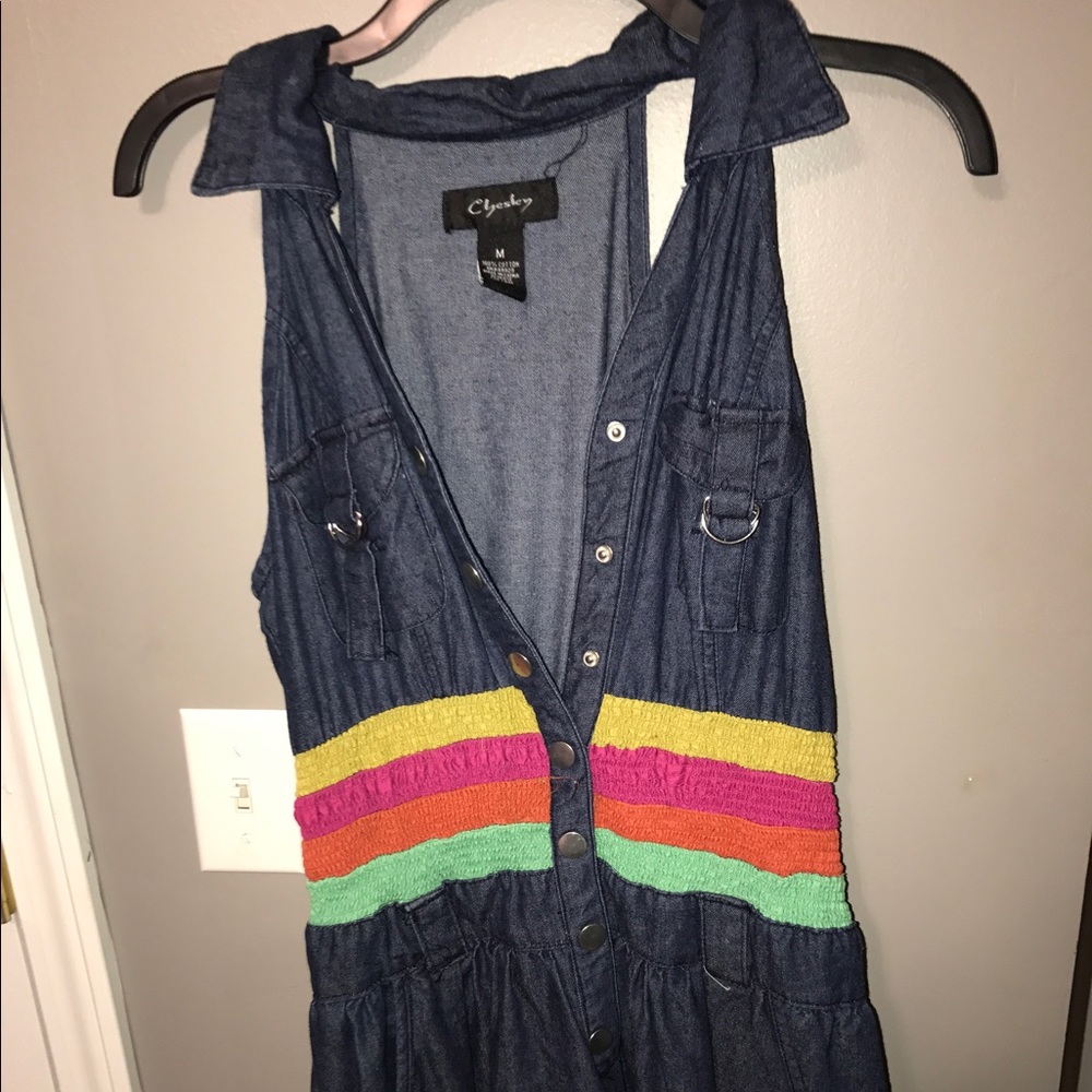 Sleeveless dress