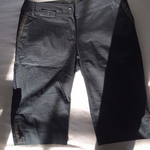MNG black skinny Bermuda shorts with stitching.