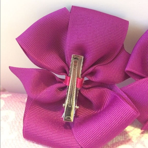 Beautiful Bow Clips! - Picture 3 of 4