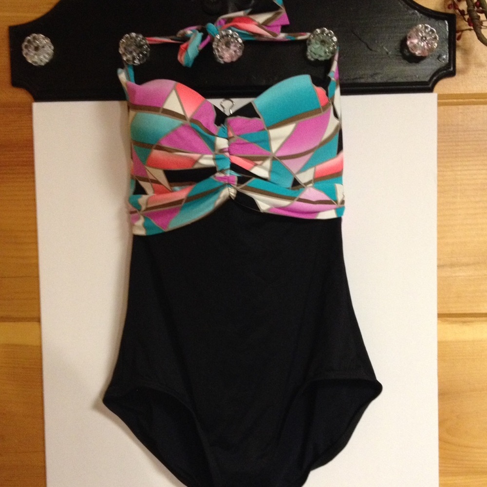 Coco Reef one piece swim suit black size 36/38 C