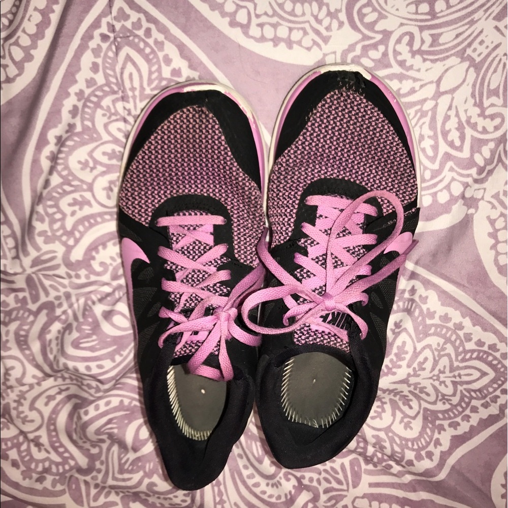 Nike Free Runs