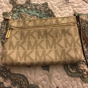 Michael Kors wristlet
