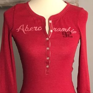 Women's Abercrombie and Fitch quarter-sleeve