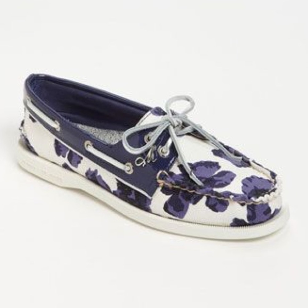 Limited edition Sperrys ✨