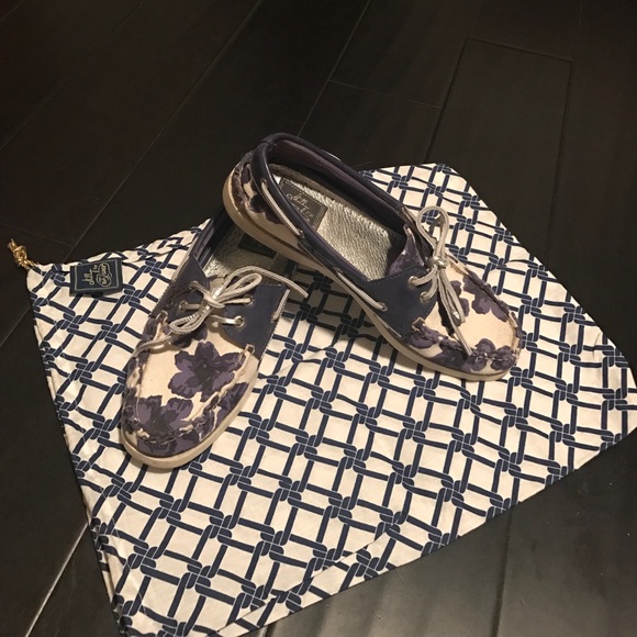 Limited edition Sperrys ✨ - Picture 2 of 6